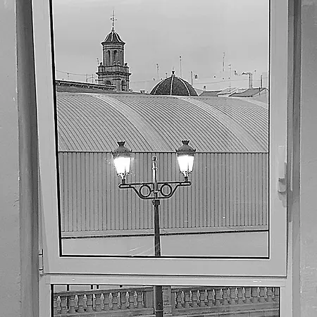 Habitacion Cerca Del Centro Valenza Esterno foto